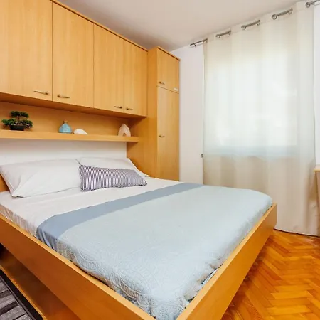 Petak 2 Apartment Dramalj